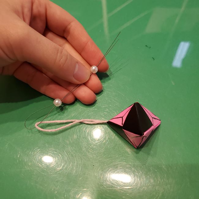 鬼滅の刃の折り紙 ストラップキーホルダーの簡単な作り方折り方③完成(7)