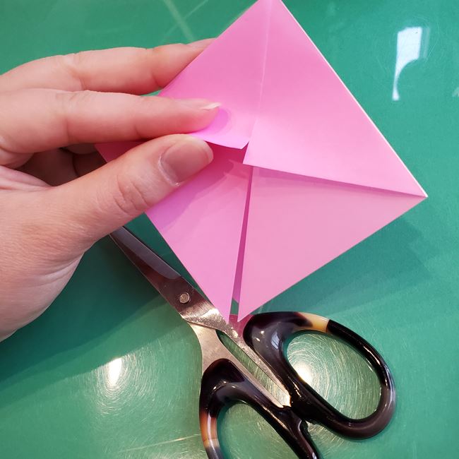 3月の折り紙 桃の花の簡単な折り方作り方(10)
