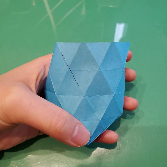 バレンタインのディスプレイ 折り紙でハートの立体的な箱の作り方折り方③立体後半(21)