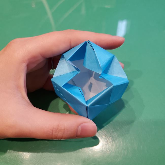 バレンタインのディスプレイ 折り紙でハートの立体的な箱の作り方折り方③立体後半(26)