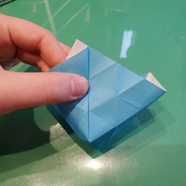 バレンタインのディスプレイ 折り紙でハートの立体的な箱の作り方折り方③立体後半(6)