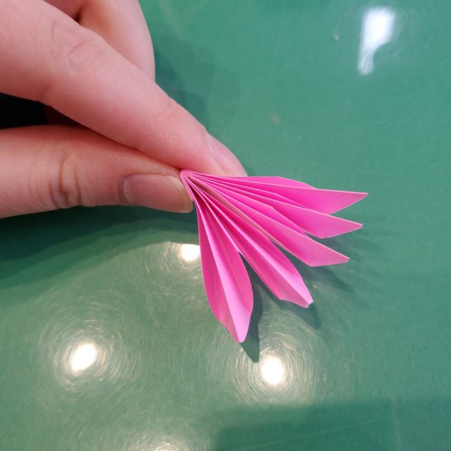 折り紙でひな祭りの桃の花を簡単につくる折り方作り方②折り方(18)