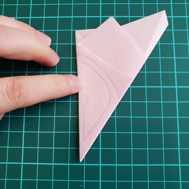 桃の花の折り紙 切り絵の折り方切り方(12)