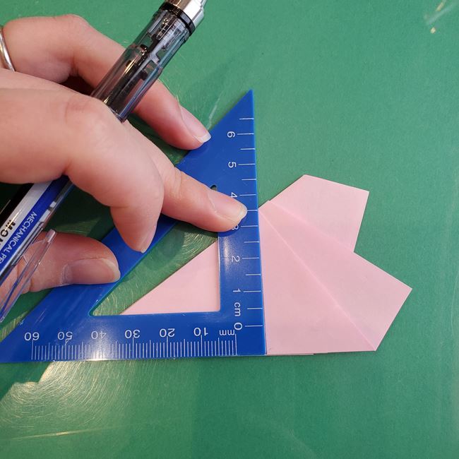 桃の花の折り紙 平面の作り方切り方①五角形(15)