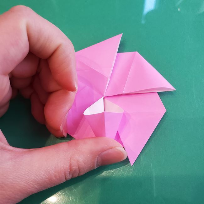 桃の花の折り紙 平面の作り方切り方②花びら(12)
