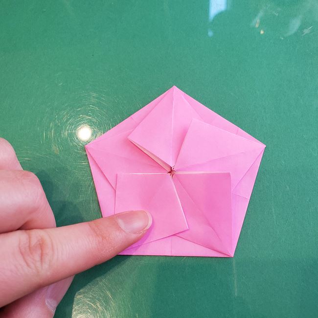 桃の花の折り紙 平面の作り方切り方②花びら(14)