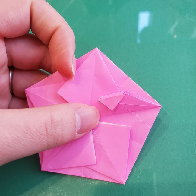 桃の花の折り紙 平面の作り方切り方②花びら(18)