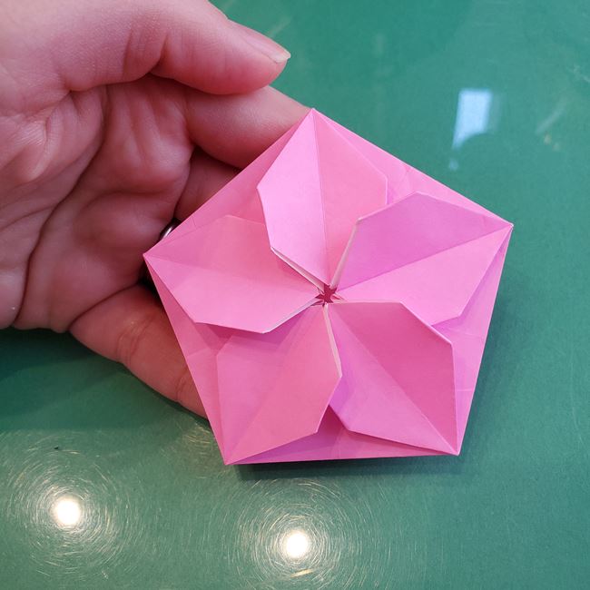 桃の花の折り紙 平面の作り方切り方②花びら(21)