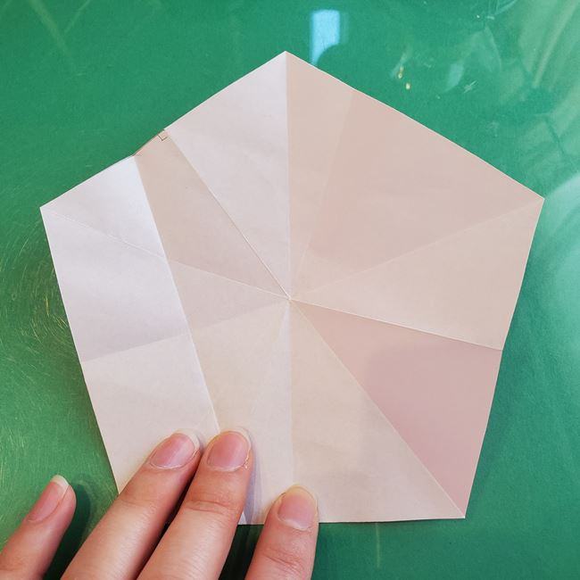 桃の花の折り紙 平面の作り方切り方②花びら(5)