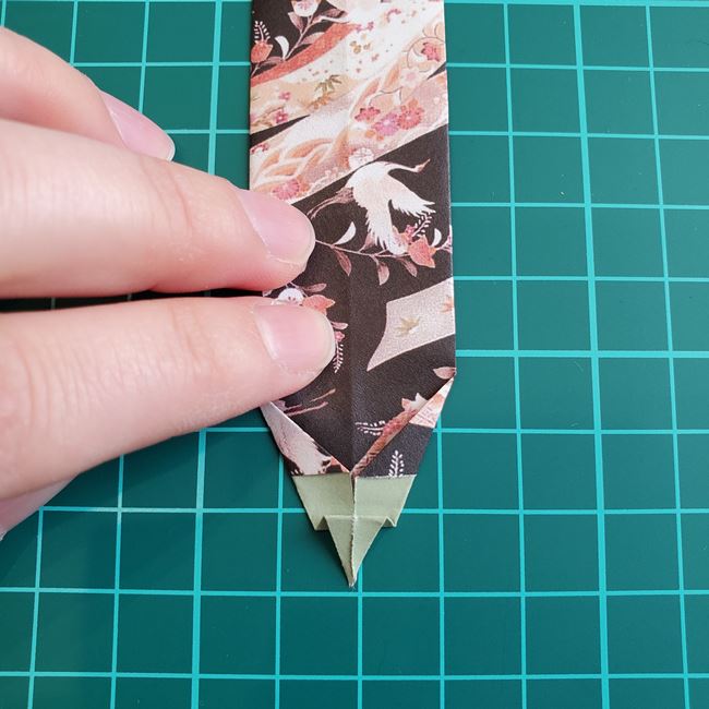 お雛様の箸置きの折り紙 折り方作り方(13)