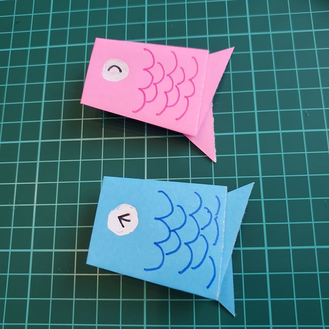 デイサービスにこいのぼりの折り紙製作 折り方作り方②棒(6)