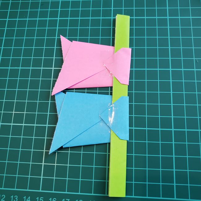 デイサービスにこいのぼりの折り紙製作 折り方作り方②棒(7)