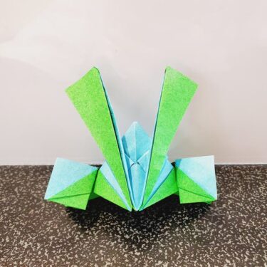 折り紙でかぶと 上級者向けの折り方作り方｜本格的でリアルな兜を手作り★