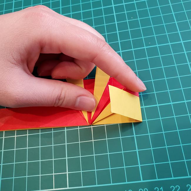 折り紙のかぶと 上級者向けの折り方作り方②後半(16)