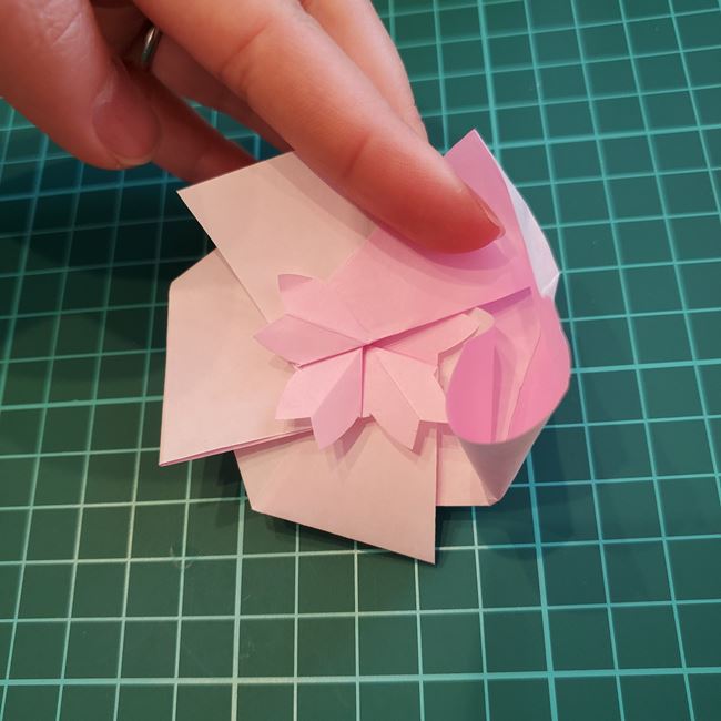 折り紙のポチ袋 桜の花の作り方折り方②折り方(18)