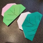 柏餅の折り紙 超簡単な折り方作り方｜幼児でも作れる5月の製作