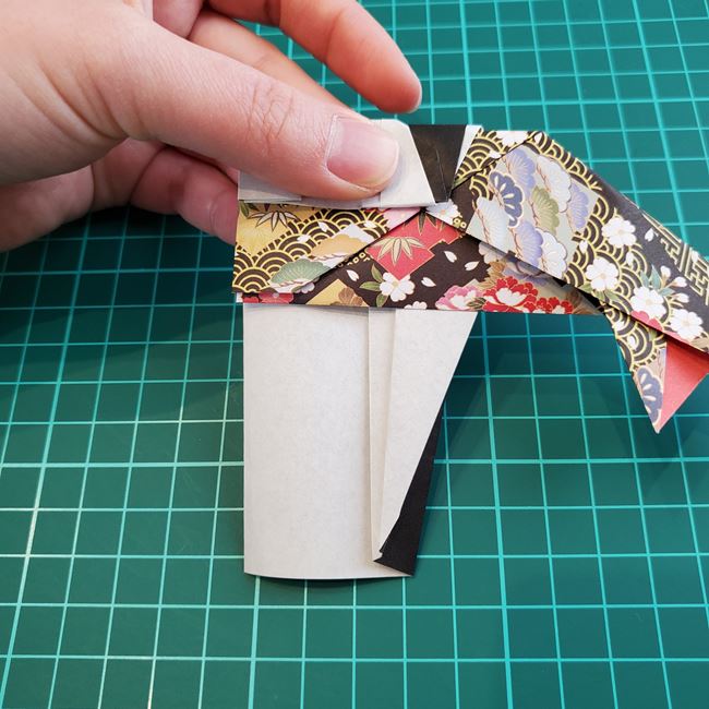 鯉のぼりの折り紙 おしゃれでかわいい作り方折り方④組み合わせ(3)