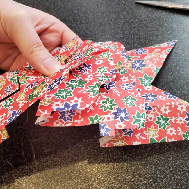 鯉のぼり鱗(うろこ)付きの折り紙 折り方切り方③折り方(7)