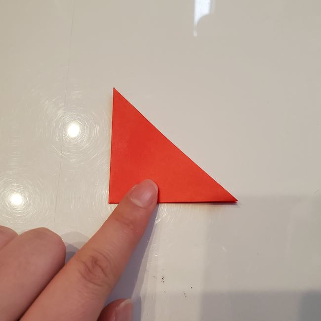 カーネーションの折り紙 簡単で小学生の子どもでも作れる平面の折り方作り方①花(3)
