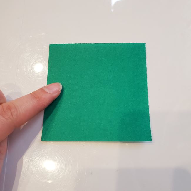 カーネーションの折り紙 簡単で小学生の子どもでも作れる平面の折り方作り方②花芯(1)