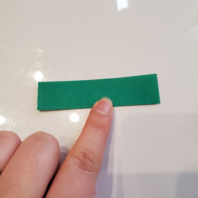 カーネーションの折り紙 簡単で小学生の子どもでも作れる平面の折り方作り方③茎(2)