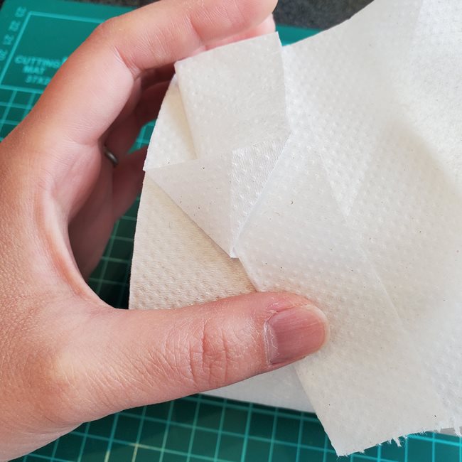 トイレットペーパー折り紙 クローバーの折り方作り方(10)