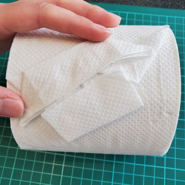 トイレットペーパー折り紙 クローバーの折り方作り方(15)