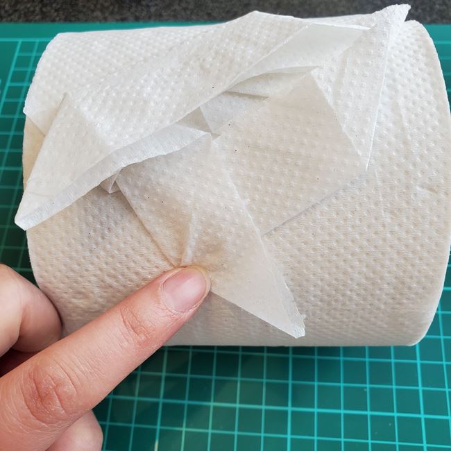 トイレットペーパー折り紙 クローバーの折り方作り方(18)