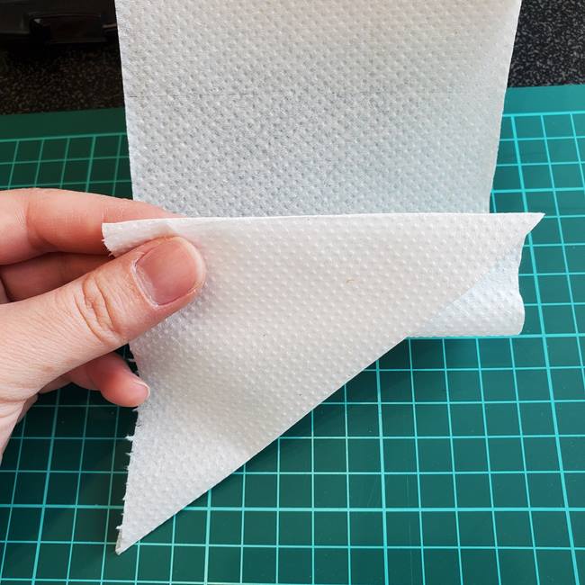 トイレットペーパー折り紙 クローバーの折り方作り方(5)