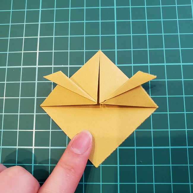 兜の箸置きの折り紙 折り方作り方(11)