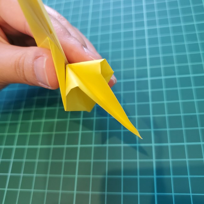 折り紙 キリンの顔の簡単な折り方作り方②耳(9)