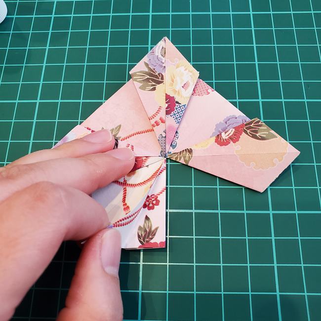 折り紙で立体の傘を1枚でつくる作り方①かさ(23)