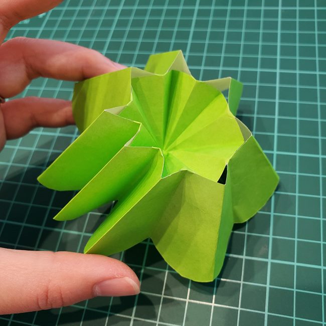 折り紙の傘 開くし動く折り方作り方③組み立て(10)