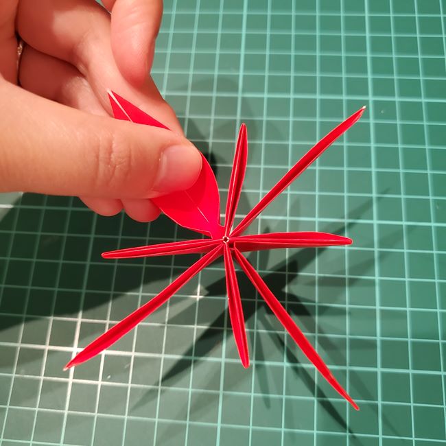 折り紙の花 簡単に一枚で立体的につくる作り方折り方(33)
