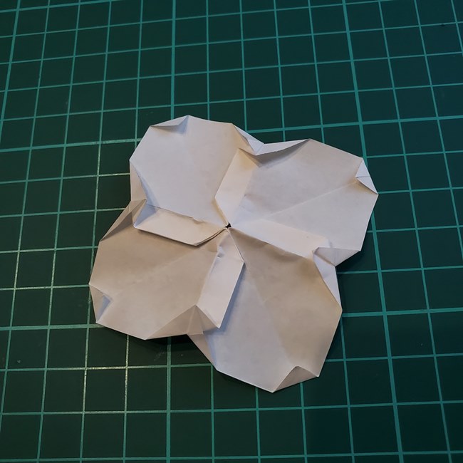 いちごの花の折り紙の折り方は簡単♪作り方(25)