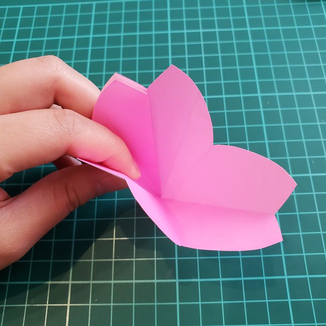 折り紙の花 簡単に一枚で桜をつくる作り方折り方(19)