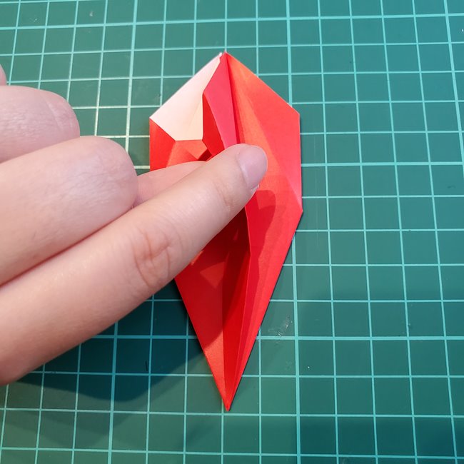 いちごの折り紙 立体的でも簡単な作り方折り方①果実(19)