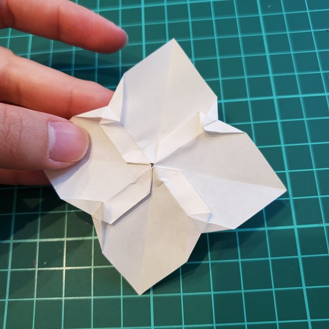 いちごの花の折り紙の折り方は簡単♪作り方(24)