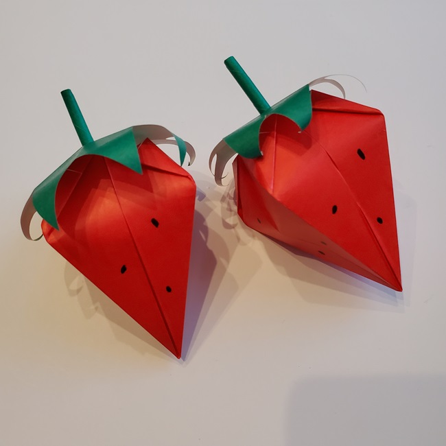 いちごの折り紙 立体的でも簡単な作り方折り方｜春にかわいい果物イチゴを製作☆