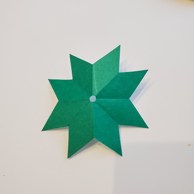いちごの折り紙 立体的でも簡単な作り方折り方②へた(9)
