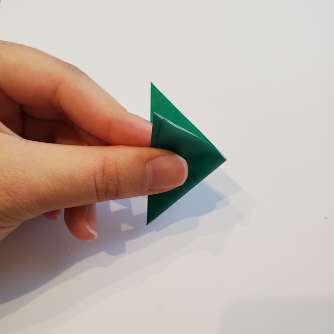 いちごの折り紙 立体的でも簡単な作り方折り方②へた(5)