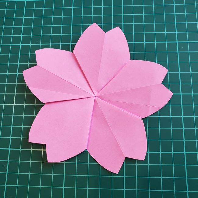 折り紙の花 簡単に一枚で桜をつくる作り方折り方(29)
