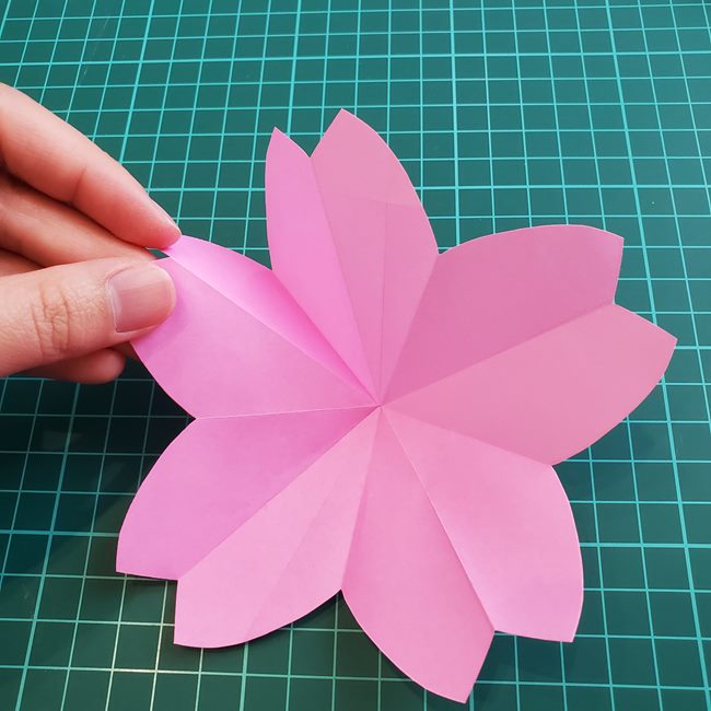 折り紙の花 簡単に一枚で桜をつくる作り方折り方(16)
