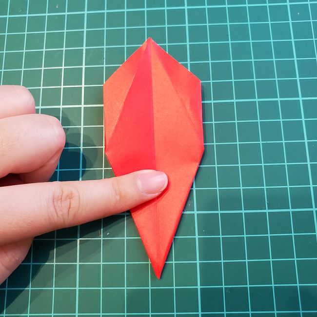 いちごの折り紙 立体的でも簡単な作り方折り方①果実(22)