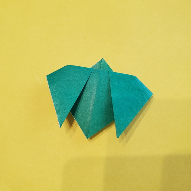 いちごのへたの折り紙｜簡単な折り方作り方(10)