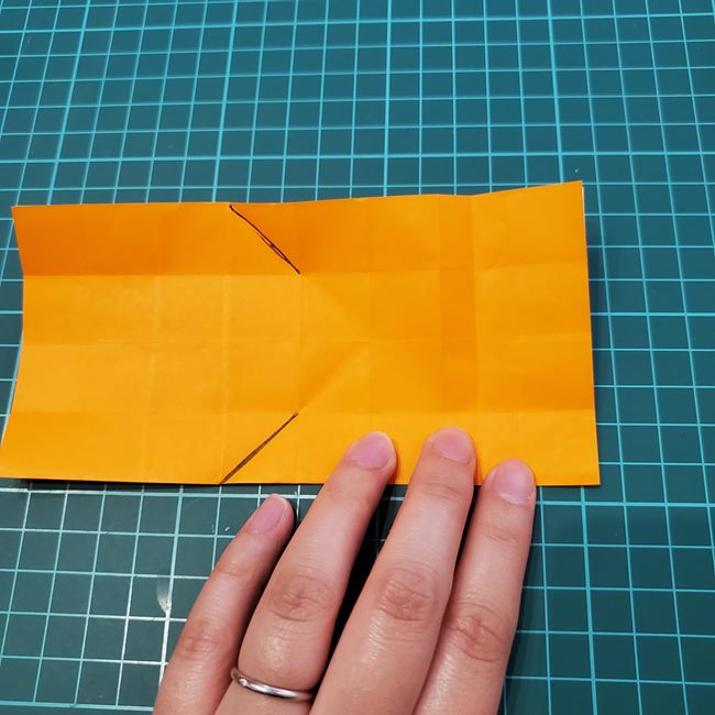 カブトムシの折り紙 かわいい動く作り方折り方①折り筋(17)