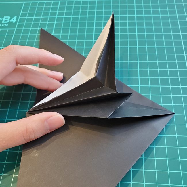 ヘラクレスオオカブトの折り紙 カブトムシをリアルに一枚でつくる折り方作り方②折り筋(34)