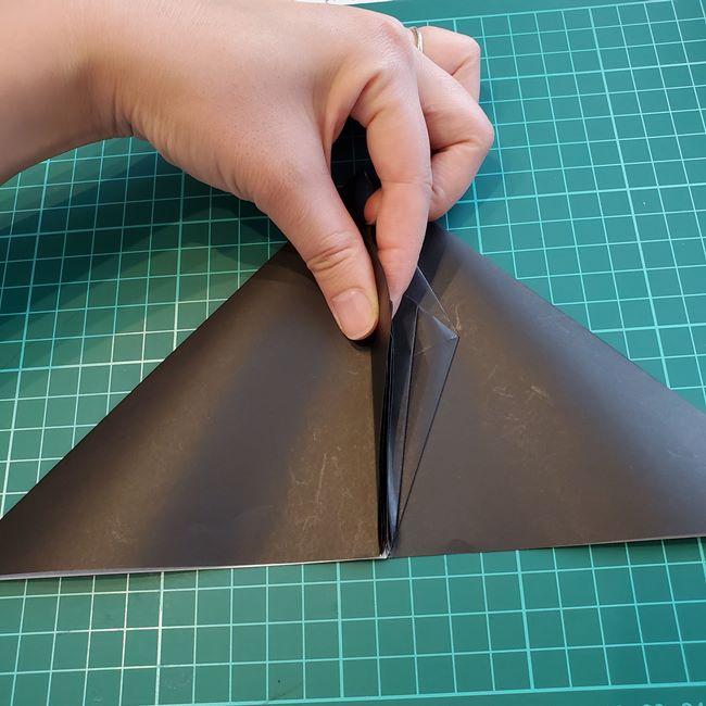 ヘラクレスオオカブトの折り紙 カブトムシをリアルに一枚でつくる折り方作り方②折り筋(37)