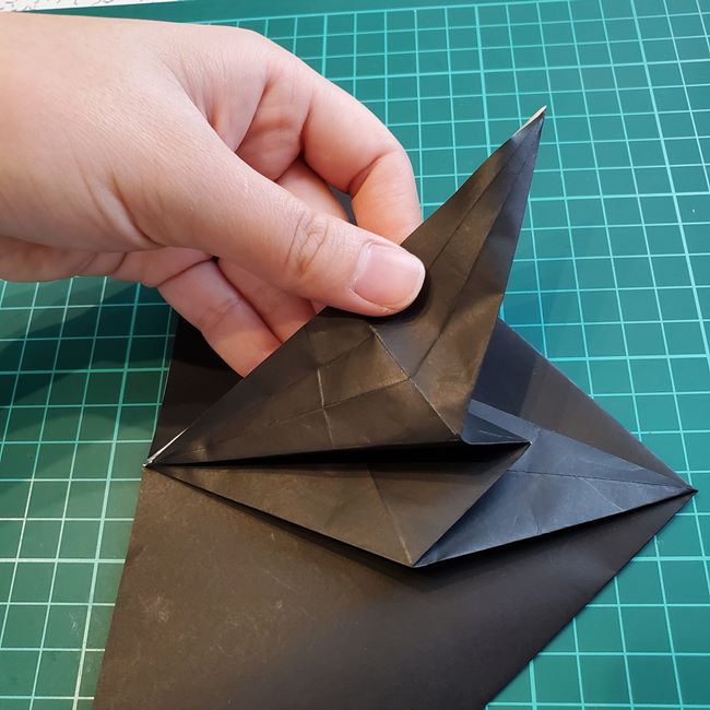 ヘラクレスオオカブトの折り紙 カブトムシをリアルに一枚でつくる折り方作り方②折り筋(32)