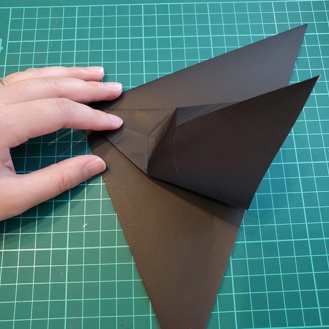 ヘラクレスオオカブトの折り紙 カブトムシをリアルに一枚でつくる折り方作り方②折り筋(14)